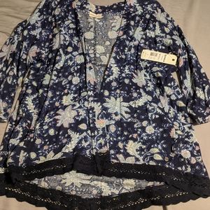 BNWT Roxy Kimono